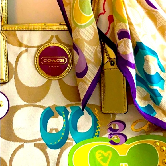 ❣️Coach set -3 piece❣️handbag + wristlet+ scarf - Picture 4 of 11